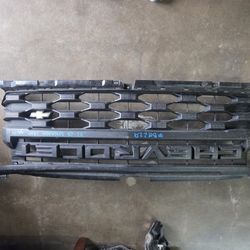 2022 2025 Chevrolet Silverado 1500 Grille