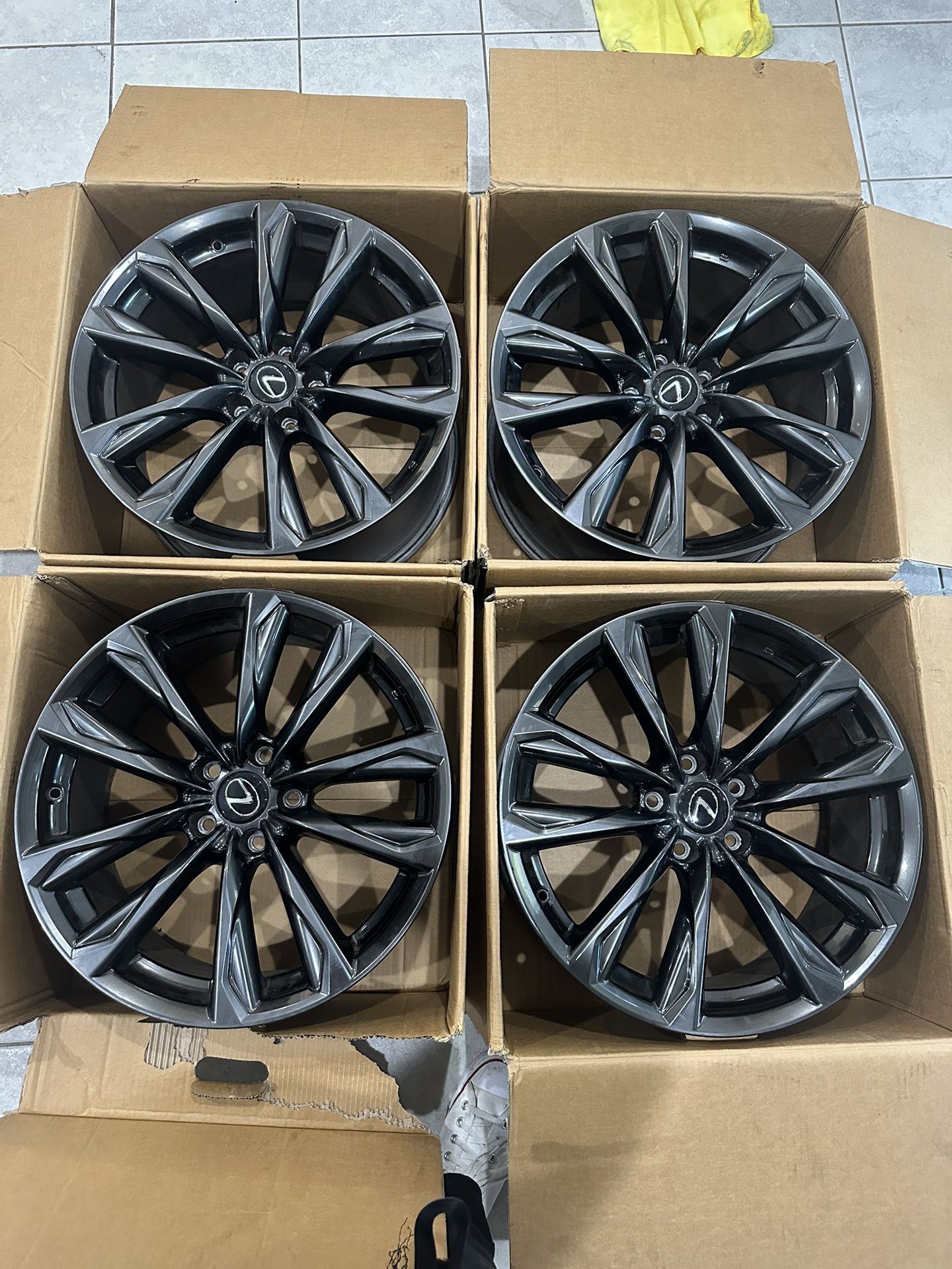 Stock 24’ Lexus IS300 F Sport Wheels