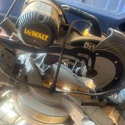 Dewalt Saw 