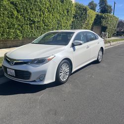 2014 Toyota Avalon Hybrid XLE Touring | 37,000 miles