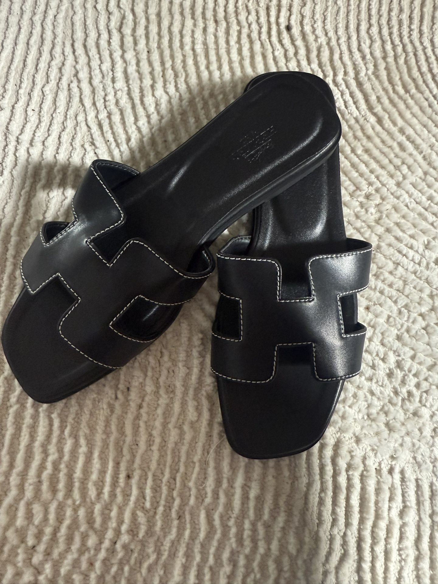 Black Sandals 