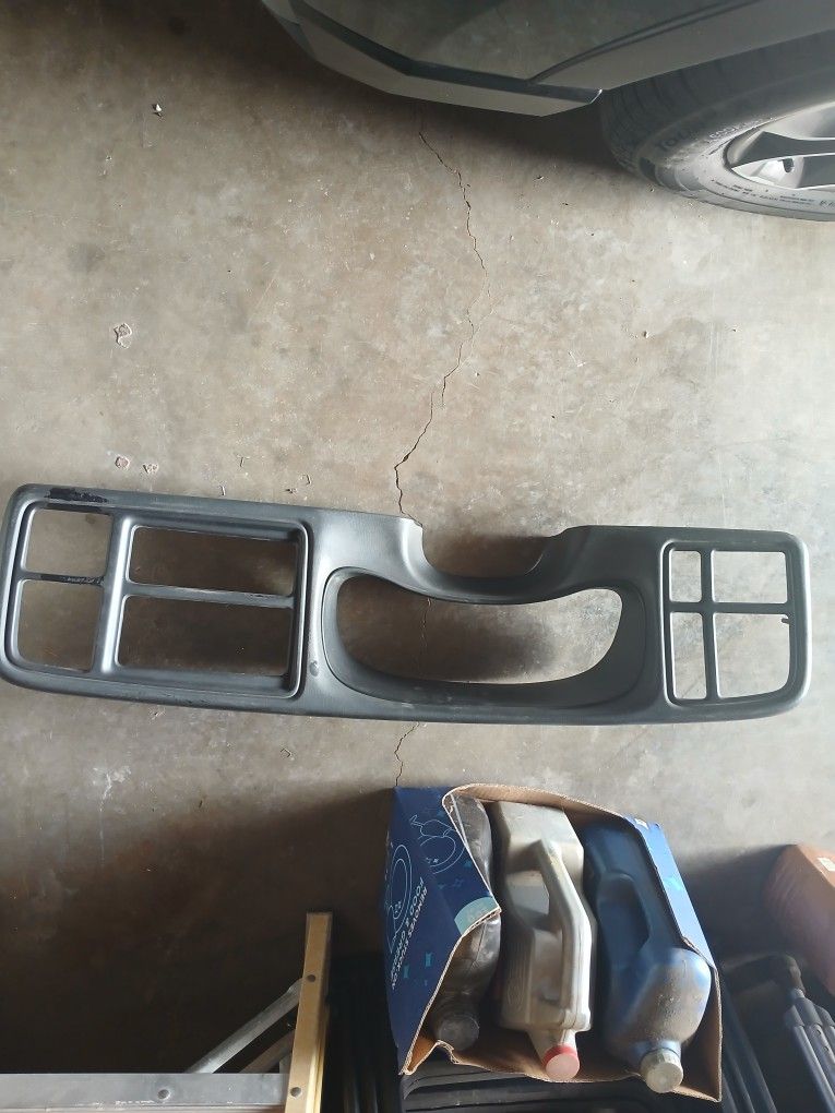 2002 Silverado 2500 Front Oem Dash Cover