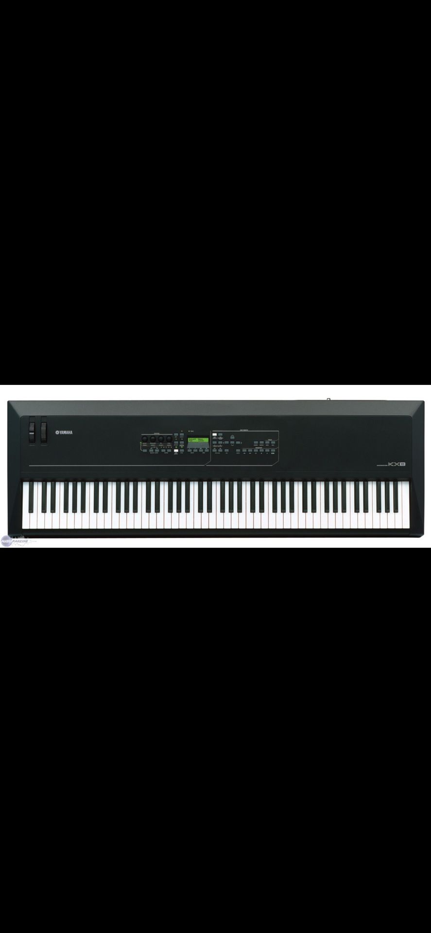 Yamaha KX8 Keyboard