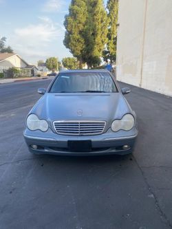 2004 Mercedes-Benz C-Class