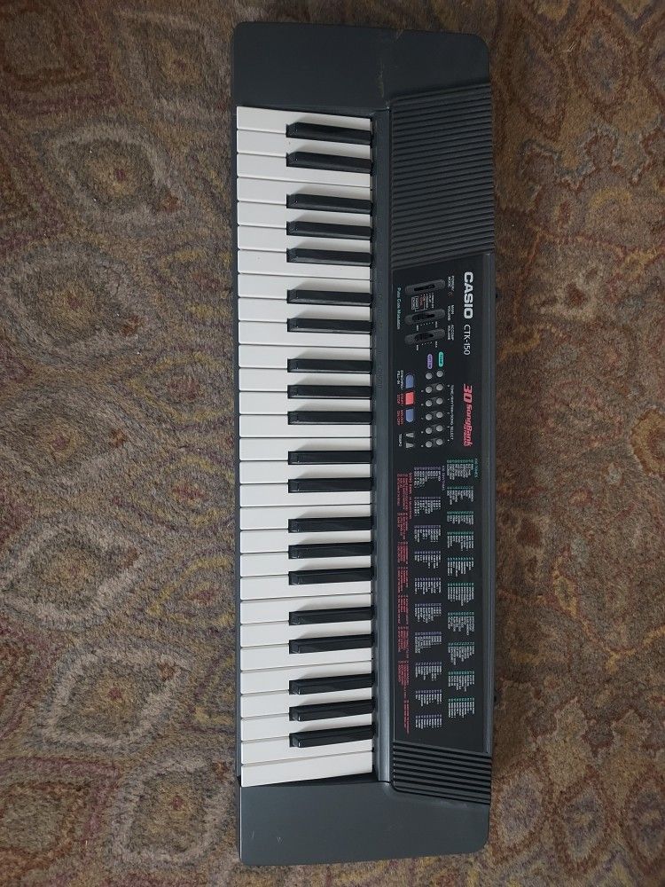 Casio 61 Key Keyboard
