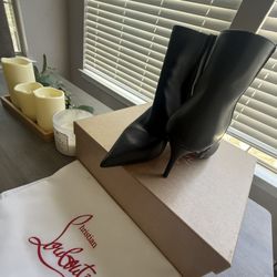 Christian Louboutin Miss Z Booty