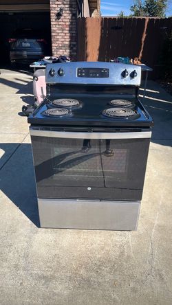 GE Electric Range Stove with Coil Burners