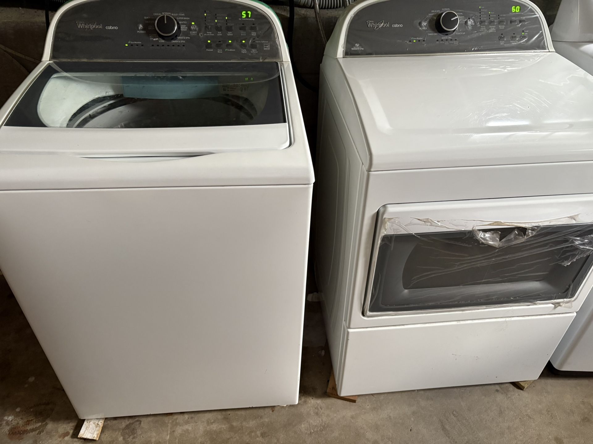 Whirlpool Washer and Dryer Set
