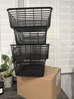 New: Box of 4 storage/organization baskets (various sizes)