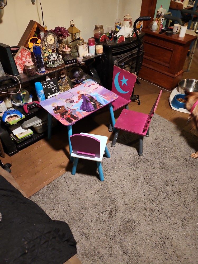 Frozen Kids Table