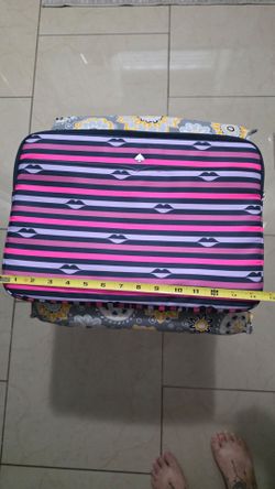 Kate spade jae lip print nylon stripe laptop case