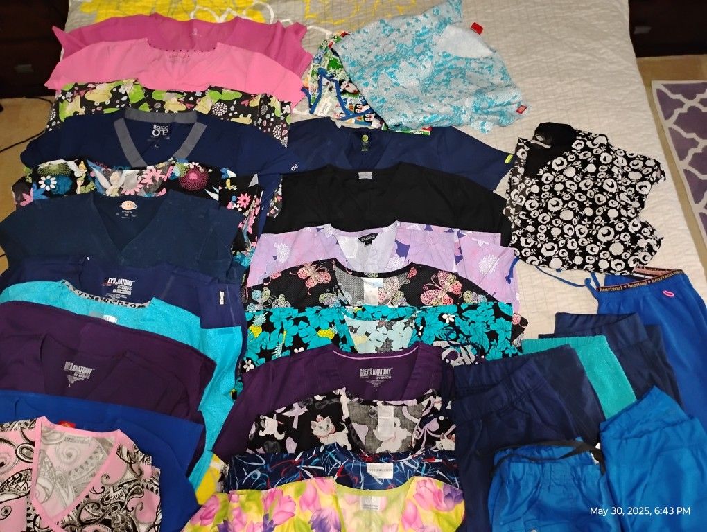 Women's Scrubs - Sizes Vary,M,L,XL