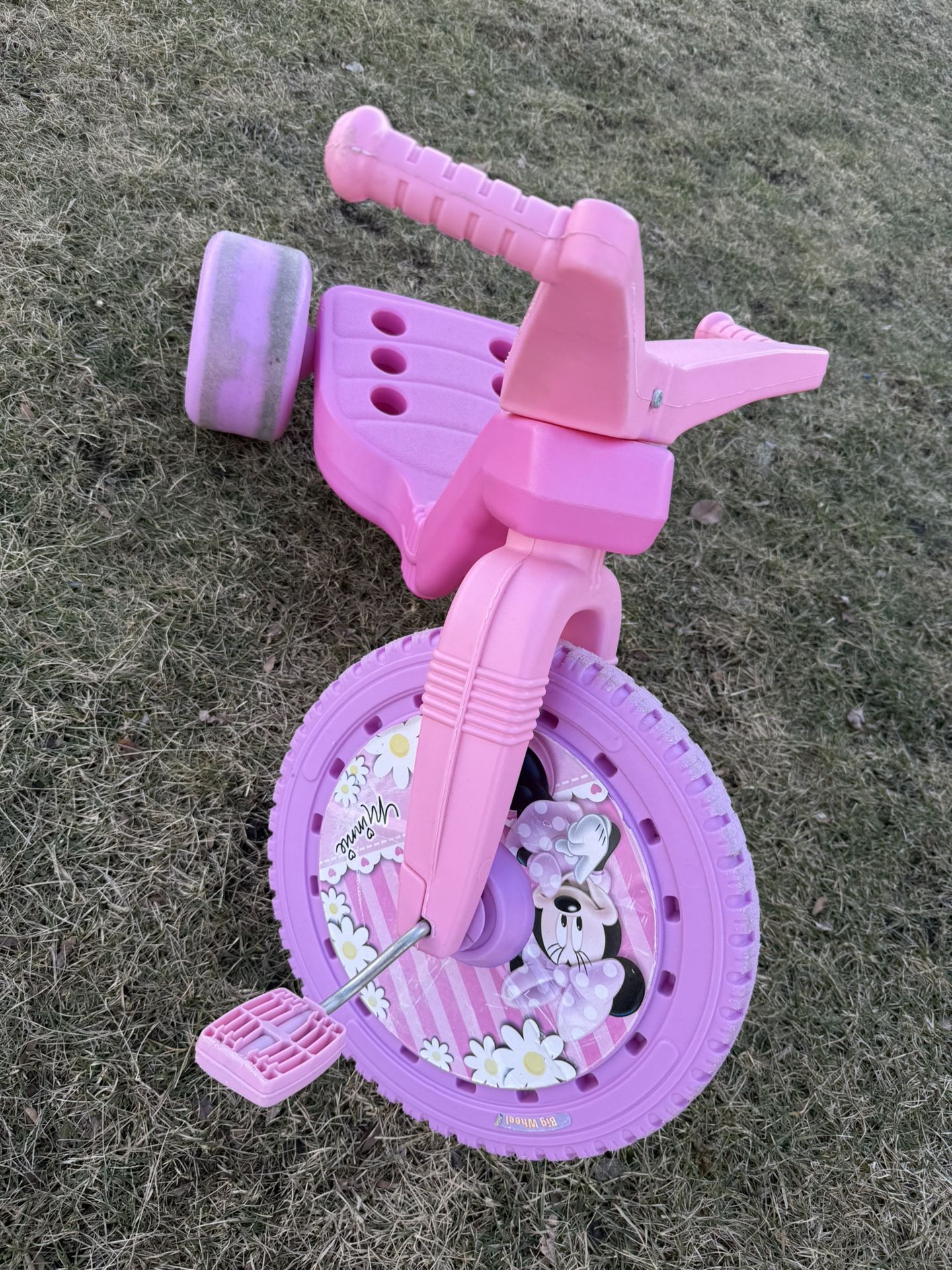 Pink Minnie Mouse Tricycle