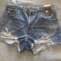 Women’s Levi Shorts 