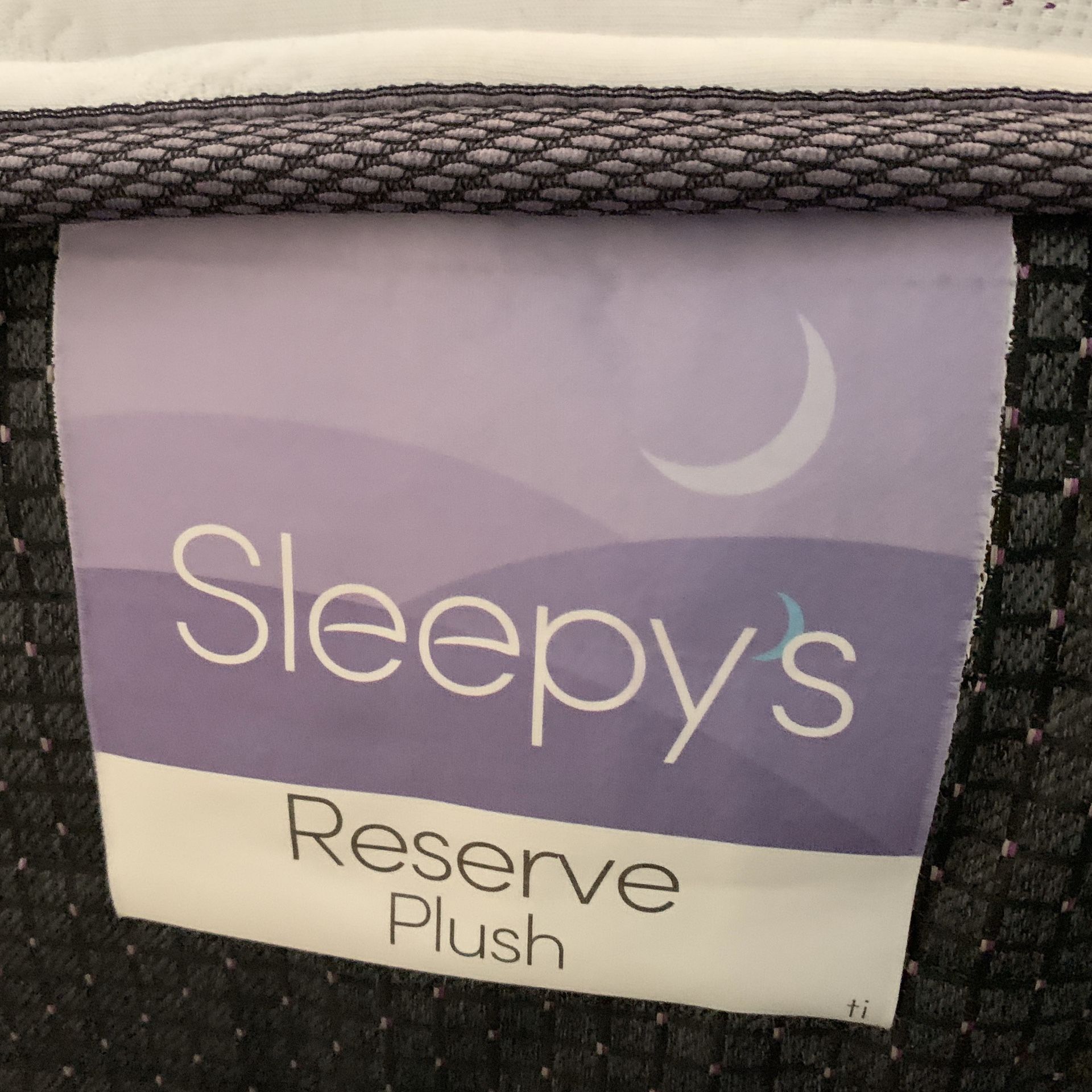 Sleepy's cheap reserve plush