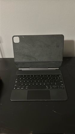 iPad 11inch Magic Keyboard