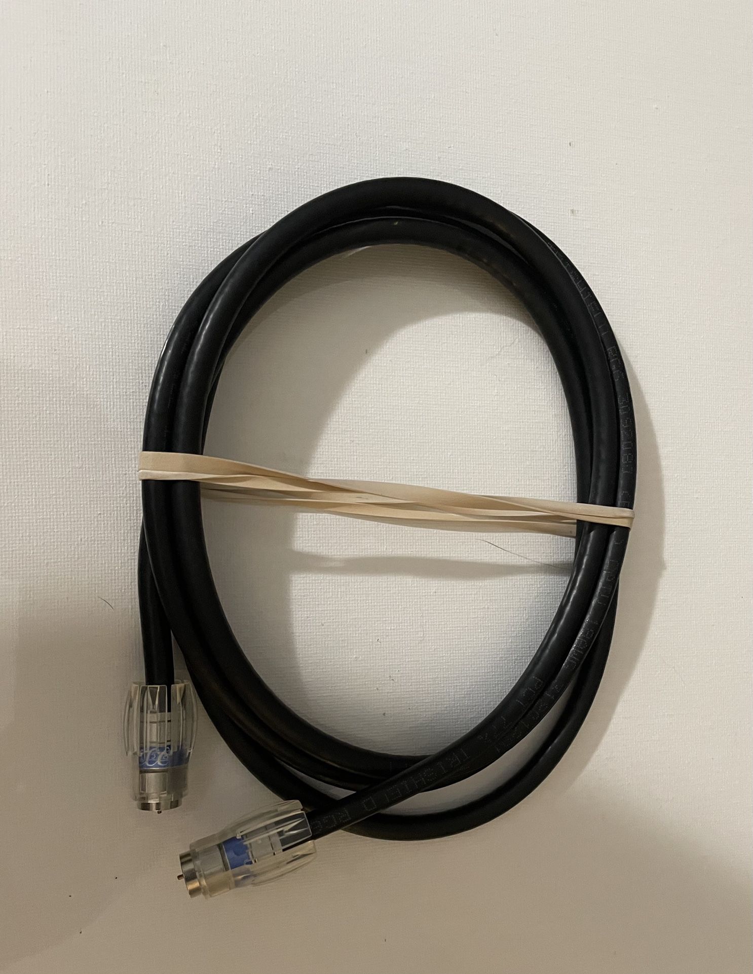 RG6 PCT CATV Tri-Shield Coaxial Cable w/ Screw-On TRS 6L & Easy Twist Connectors