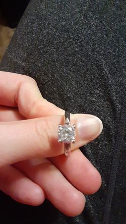 Beautiful ring size 9