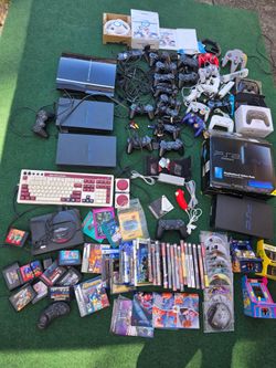 LOT VIDEO GAMES PS3 PS2 Sega Genesis Wii N64 GameCube Controllers Games Keyboard Gameboy Advance Boxes Memory Cards Bit of Everything LOOK