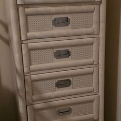 6 White Lacquer Dresser