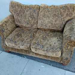Love Seat (Soft Cushion)