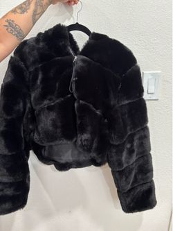 FAUX FUR CROP COAT