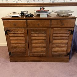 Ethan Allen Dresser and Nightstands