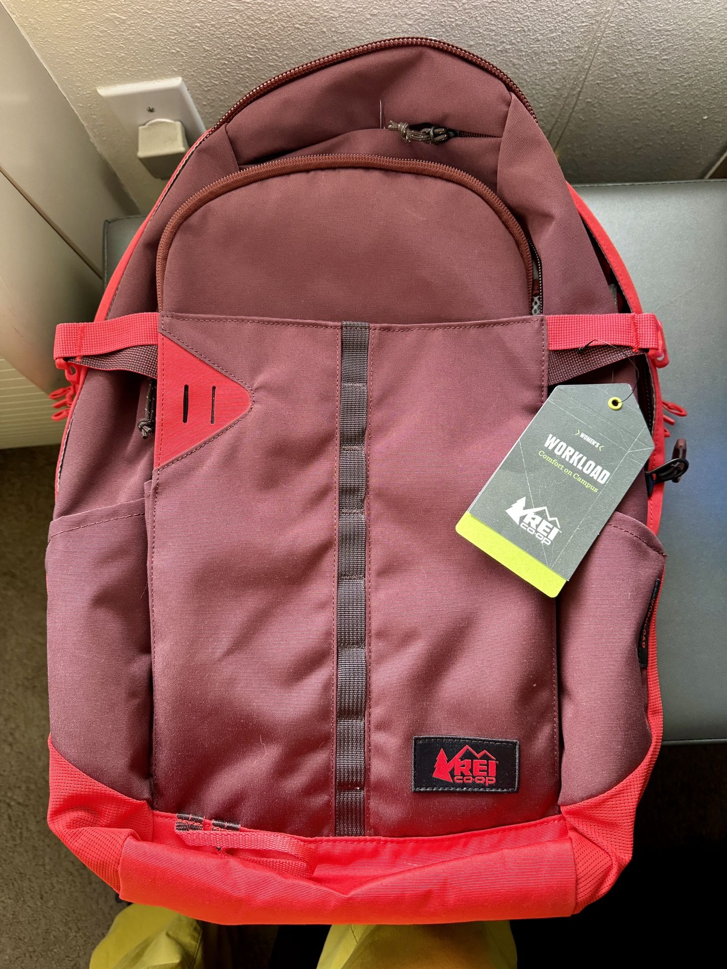 REI Workload backpack - womens - red tannin (one size) - new with tags