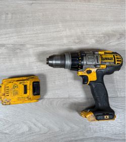 DeWalt 20V Max Cordless Drill with Battery