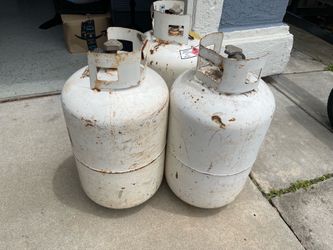 Large propane tanks refill or exchange total three lot empty*
