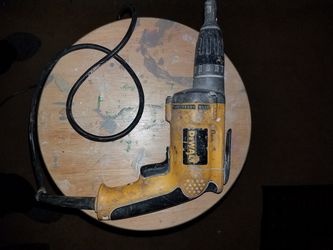 DeWalt drywall screw gun