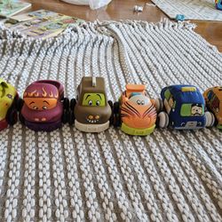 https://offerup.com/redirect/?o=Qi50b3lz  Set of 6 Stuffed and Plastic Toy Cars