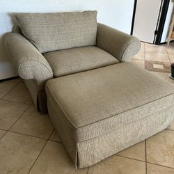 Bassett oversized Chair And Ottoman 