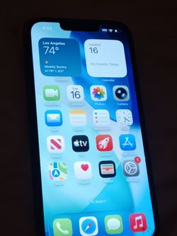 iPhone 13 screen broken