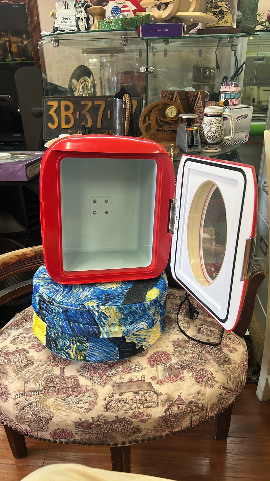 Uber Appliance Uber Chill XL 12 Can Mini Fridge