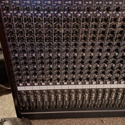 Yamaha MGP32X 32 Channel Mixing Console Features:

D-PRE Class A Mic Preamps
X-pressive EQ
1-Knob Compressors
Hybrid Channel
Dual Digital Effects
Digi