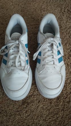 Women's Adidas Size 8.5 Like New
