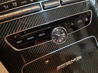 W205 Carbon Dash