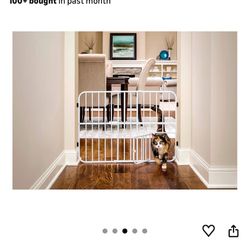 Baby Gate W Pet Door 