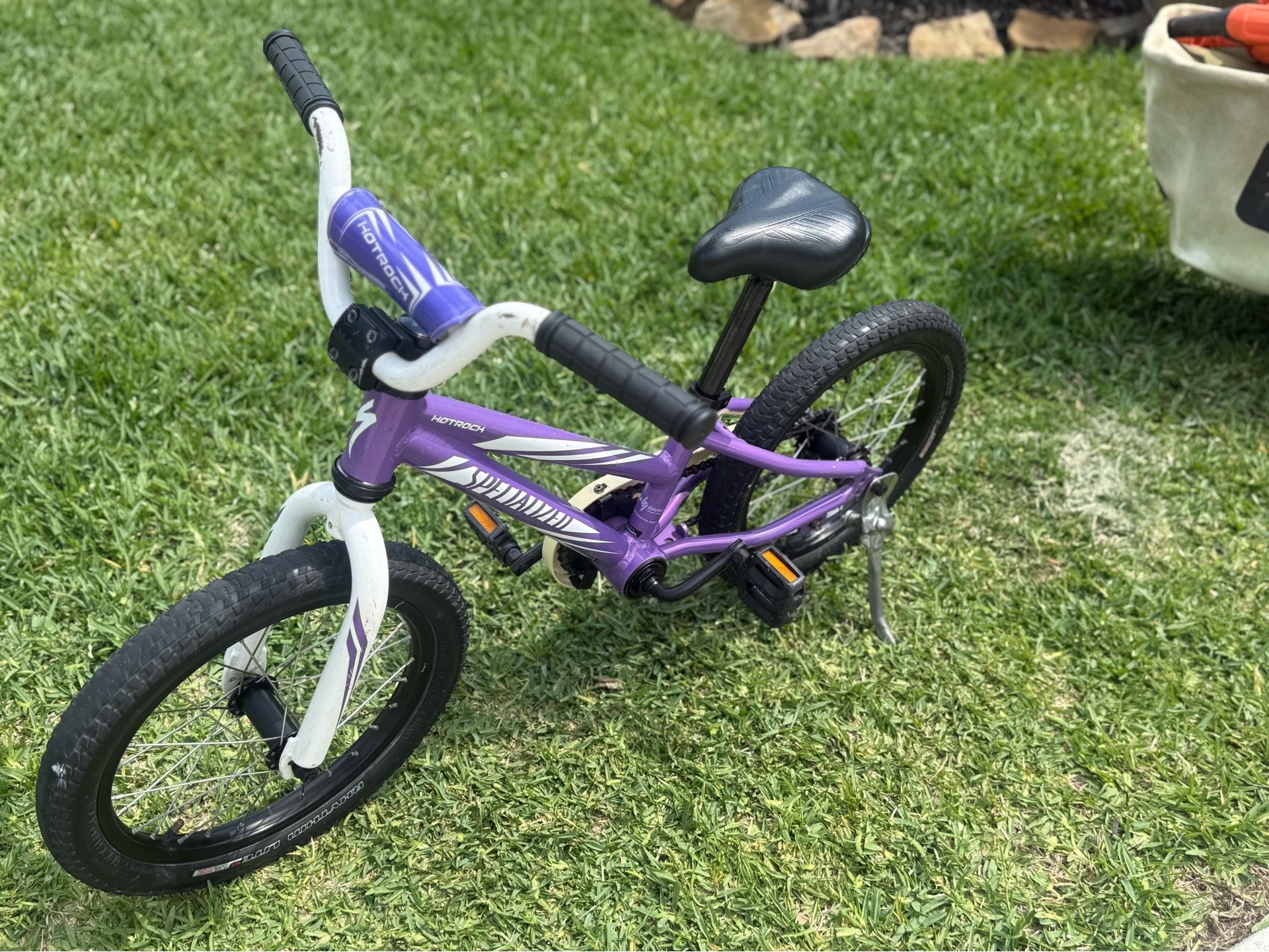 Specialized HOTROCK 12” Girls bike