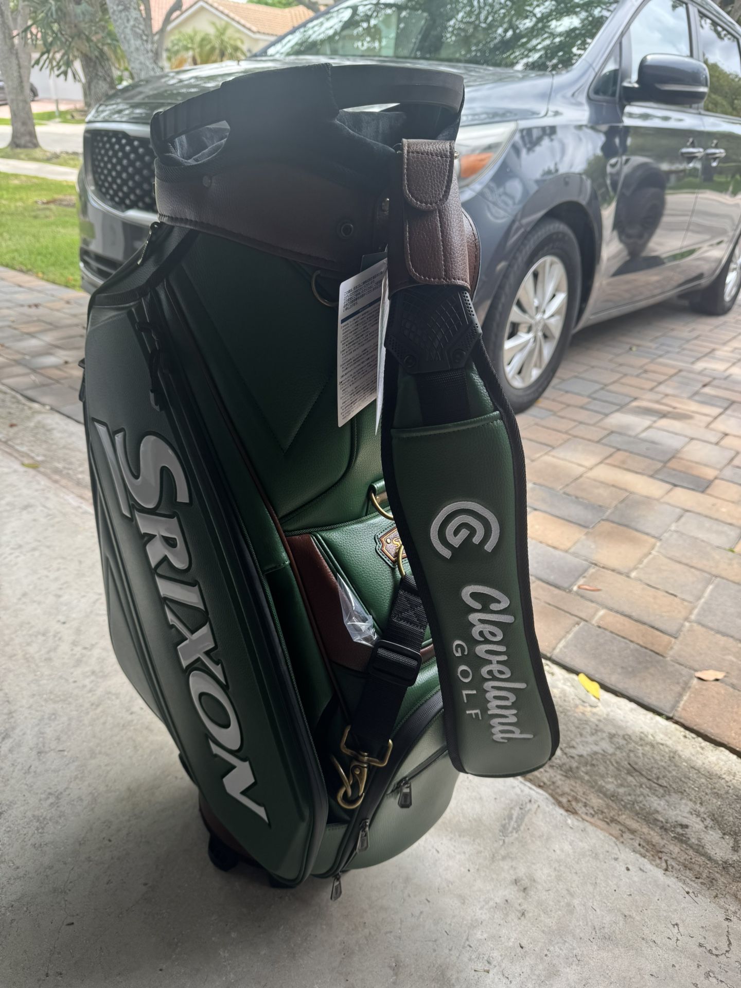 SRIXON TOUR BAG