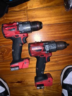 2 milwauke drills bundle with 5.0 battery and charger
