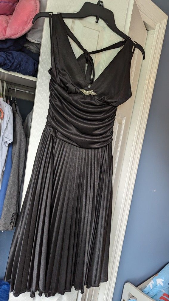 Beautiful Women's black party fancy occasion 
Wedding, formal party, event, evening, prom Dress 
Size S
