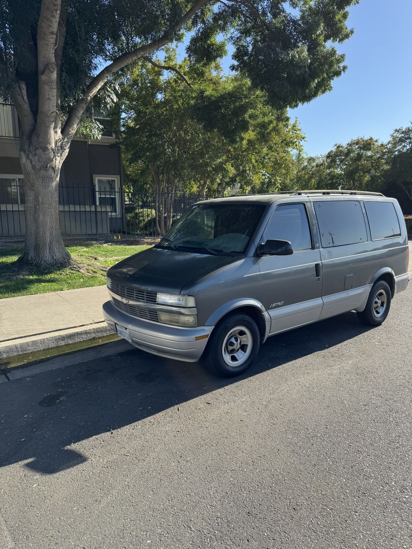 2000 Chevrolet Astro