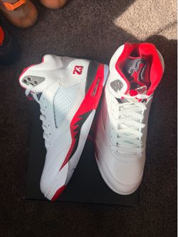 Jordan 5 Fire Red (2025)