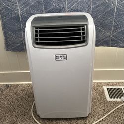 Black + Decker 14,000 BTU Portable AC 