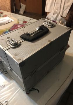 Make up box