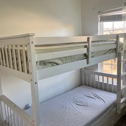 Twin Bunk Bed