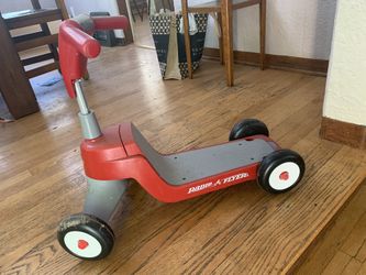 Radio Flyer Little Scooter 