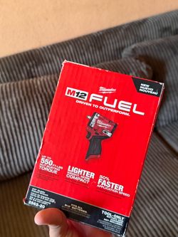 Milwaukee M12 FUEL 3/8" Stubby Impact Wrench